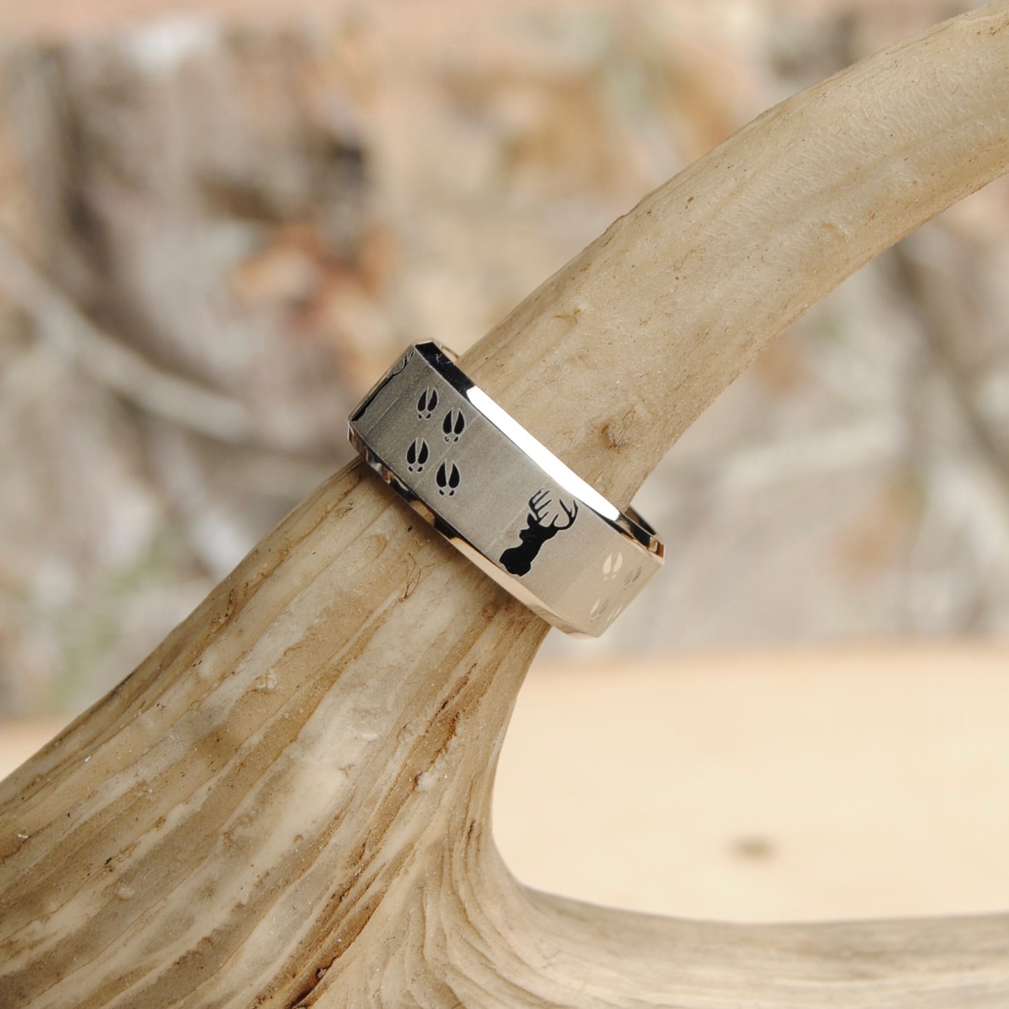 9MM Sating Finish / High Polish Deer Track Titanium Ring Wedding Band, Outdoor Jewelry, Men's Hunting Ring